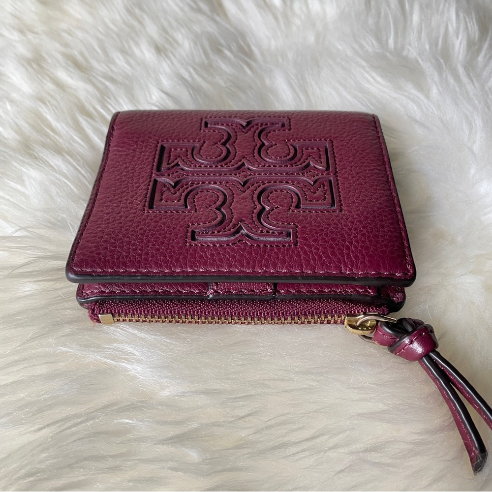 EUC Tory Burch Leather Bi-Fold Wallet